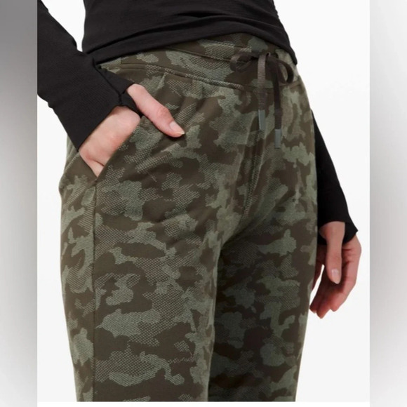 LULULEMON Ready to Rulu Jogger 29" Heritage Camo Dark Olive Green  Twill Size 2 - Picture 3 of 16
